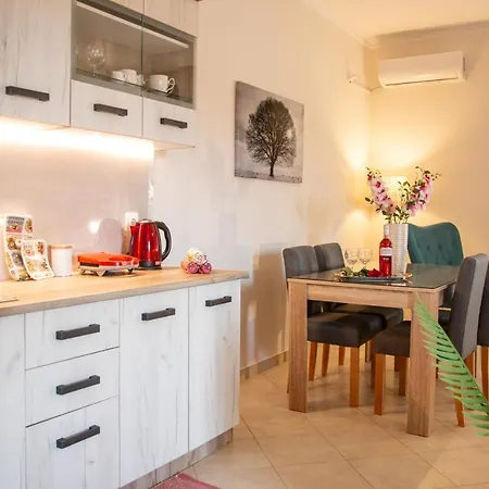 Apartment M&m 1 Evropouloi